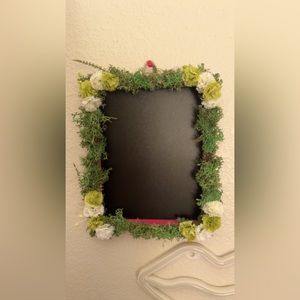 The cutest moss chalkboard